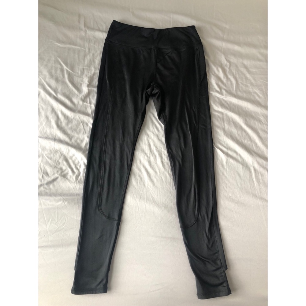 Black active stirrup leggings